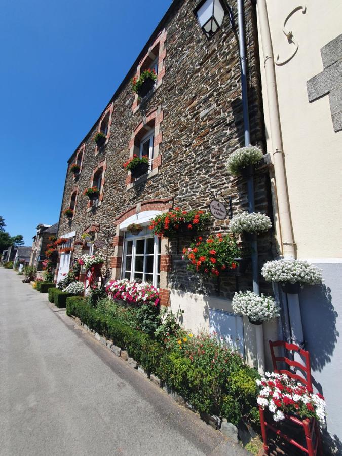 Aux Lits Du Canal Josselin Exterior foto